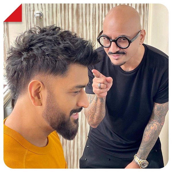 MS Dhoni Viral Look New hairstyle goes Viral Internet former Indian captain  breaks Internet | MS Dhoni New Hairstyle: ధోనీ కొత్త హెయిర్ స్టైల్ పై ఓ  లుక్కేయండి... నెట్టింట్లో వైరల్